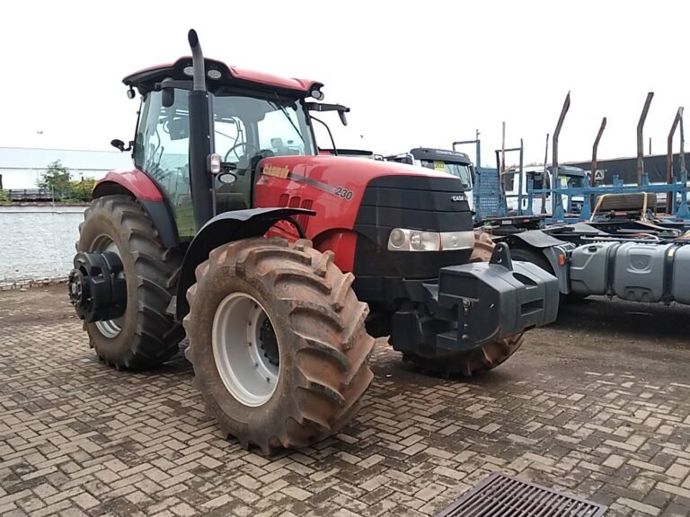 CASE Puma 230
