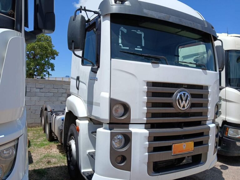 VOLKSWAGEN 25-360 CONSTEL. 6X2 TRACTOR 2P (DIE)(E5)