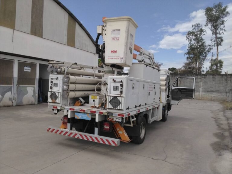 VOLKSWAGEN 8.160 DELIVERY 4X2