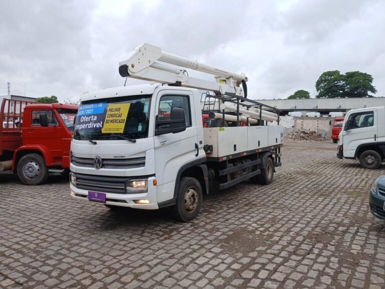 VOLKSWAGEN 11-180 DELIVERY 2P (DIESEL)(E5)