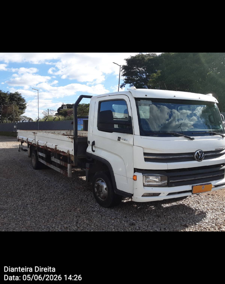 VOLKSWAGEN VOLKSWAGEN/11.180 DRC 4X2