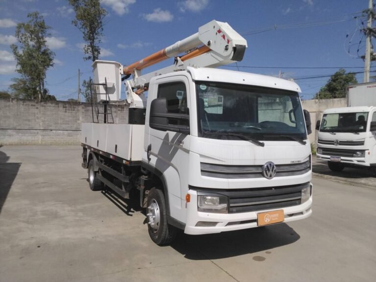 VOLKSWAGEN 11-180 DELIVERY 2P (DIESEL)(E5)