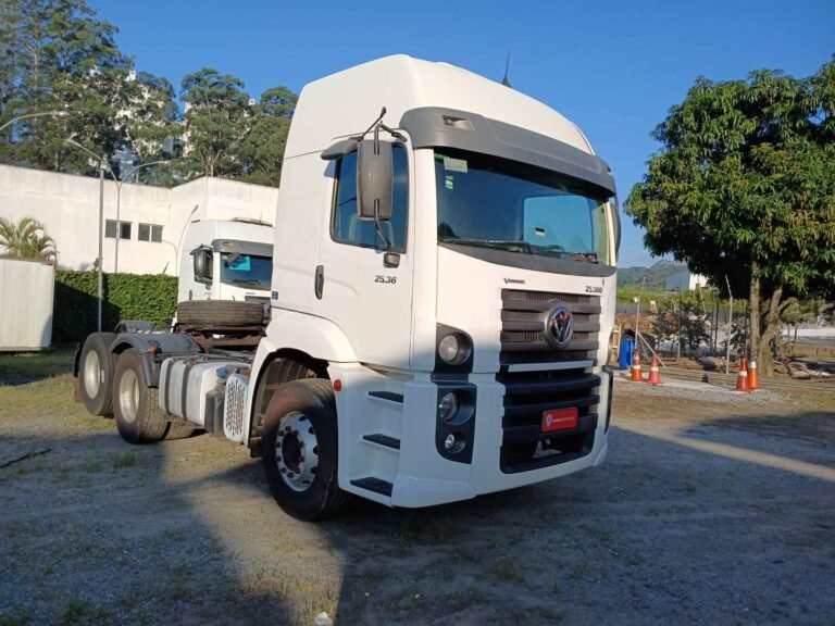 VOLKSWAGEN 25-360 CONSTEL. 6X2 TRACTOR 2P (DIE)(E5)