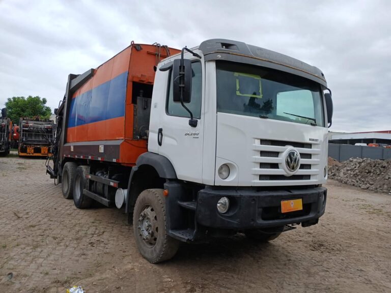 VOLKSWAGEN 24-260 E CONSTEL. 6X2 2P (DIESEL)(E5)