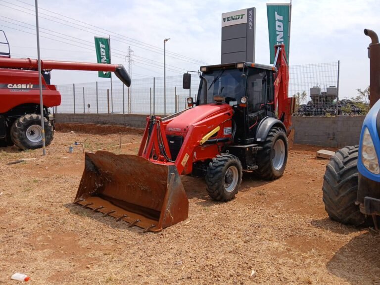 MANITOU RETROESCAVADEIRA