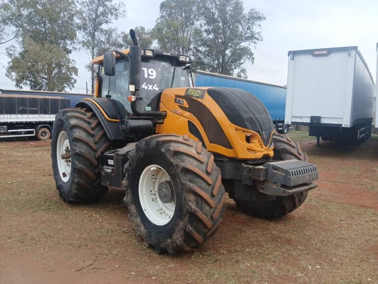 VALTRA TRATOR BH 224 4X4