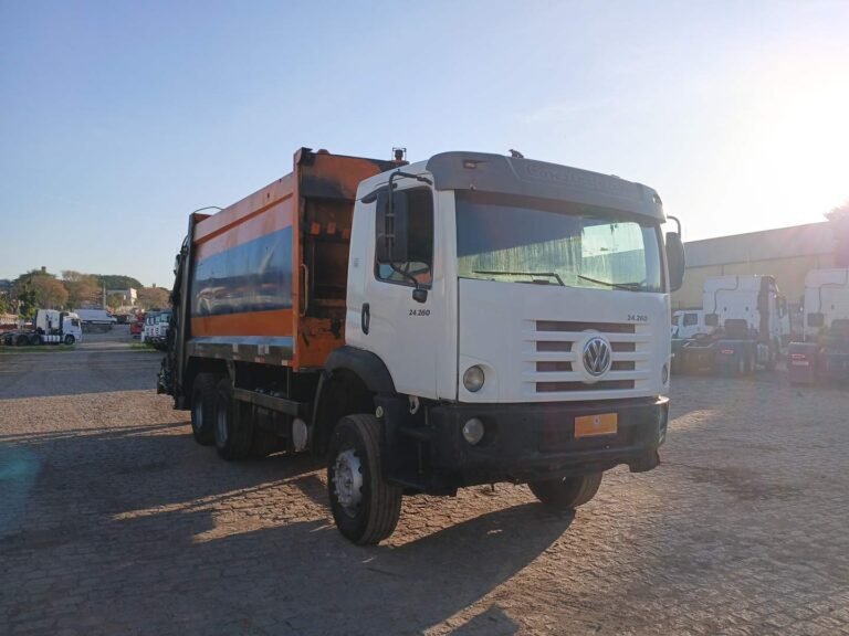 VOLKSWAGEN 24-260 E CONSTEL. 6X2 2P (DIESEL)(E5)