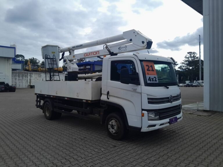 VOLKSWAGEN 11-180 DELIVERY 2P (DIESEL)(E5)