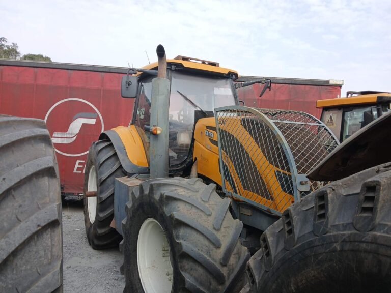 VALTRA T230CVT