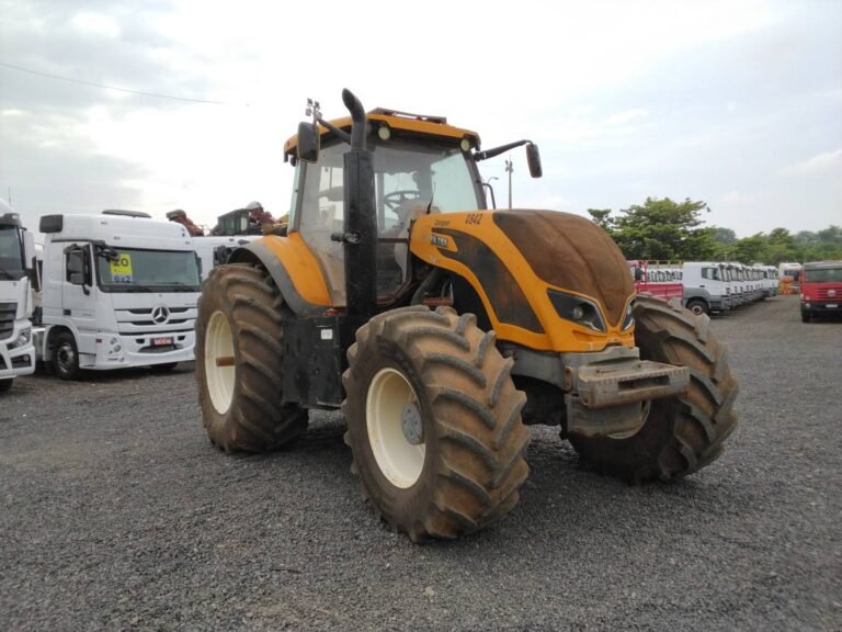 VALTRA TRATOR T230