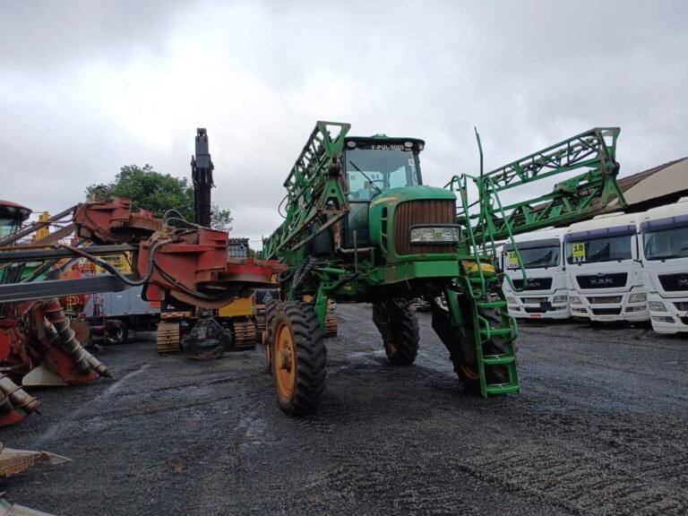 JOHNDEREE PULVERIZADOR AUTOPROPELIDO M4025