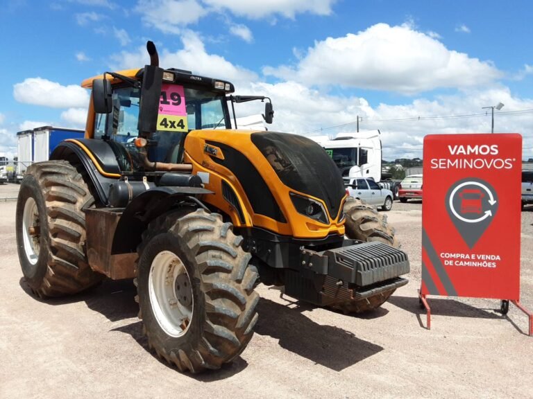 VALTRA TRATOR BH 224 4X4