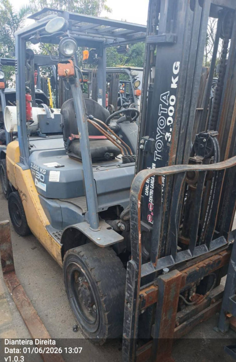 TOYOTA 8FG30B