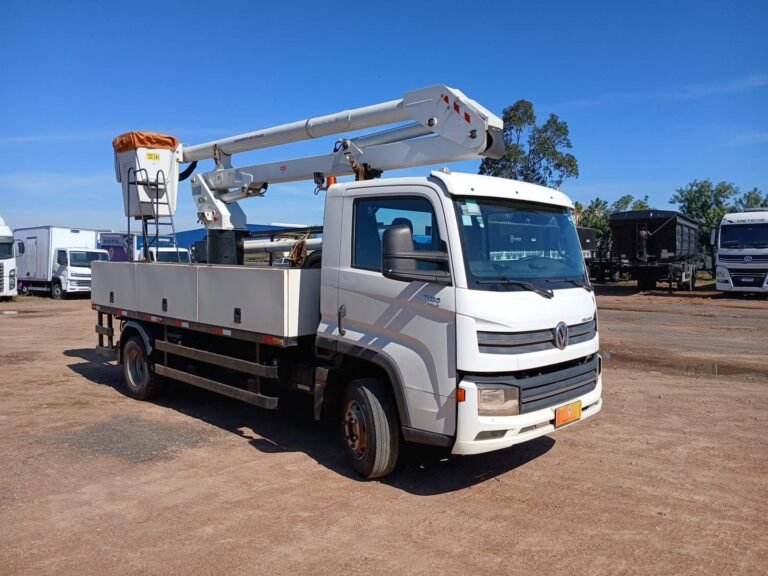 VOLKSWAGEN 11-180 DELIVERY 2P (DIESEL)(E5)