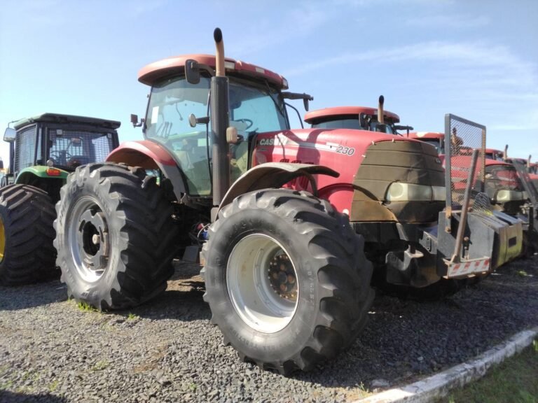 CASE Puma 230