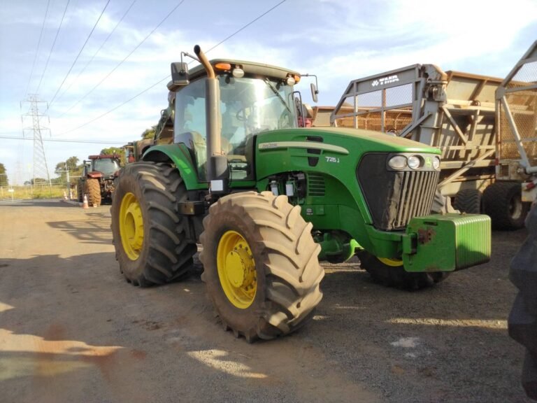 JOHN DEERE TRATOR JOHN DEERE 7215J