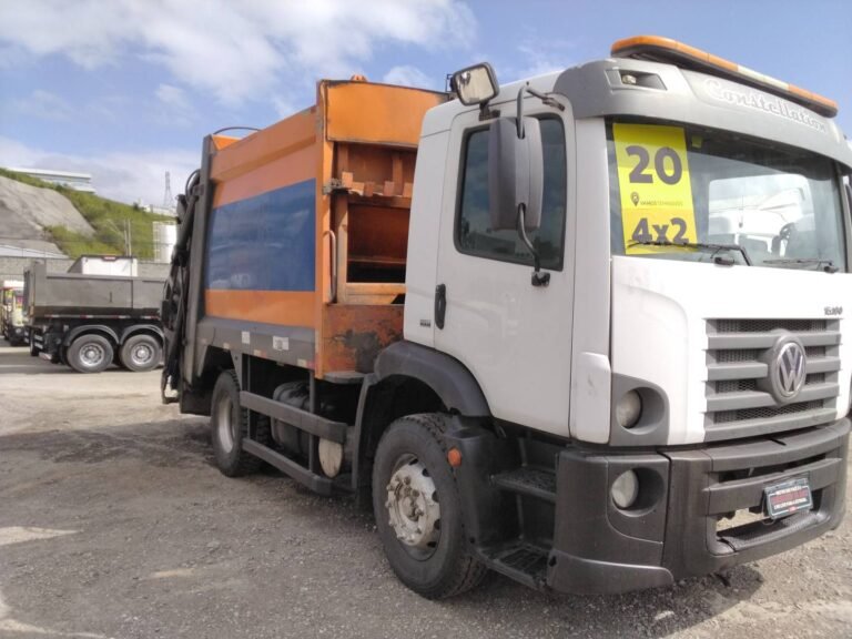 VOLKSWAGEN VOLKSWAGEN/15.190 CRM 4X2