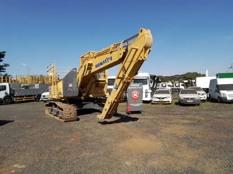 KOMATSU PC 200 LC
