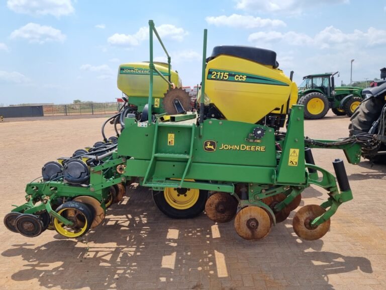 JOHN DEERE Plantadeira 2115 – 15 linhas