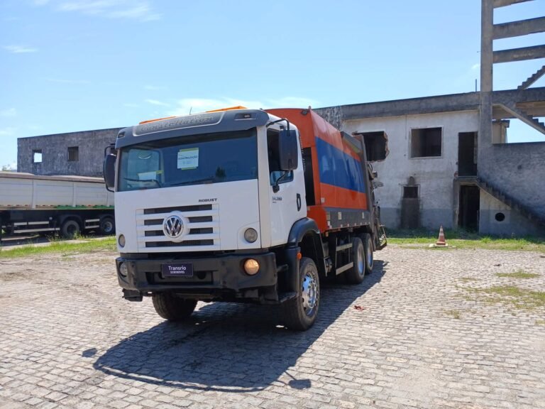 VOLKSWAGEN 24-260 E CONSTEL. 6X2 2P (DIESEL)(E5)